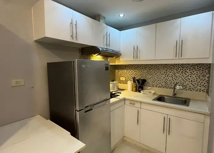 Flair Towers New Condotel Apartment *